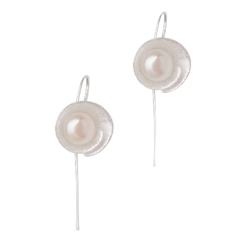 NOVICA Lily Glamour, Cultured pearl drop earrings - 0.9*0.6