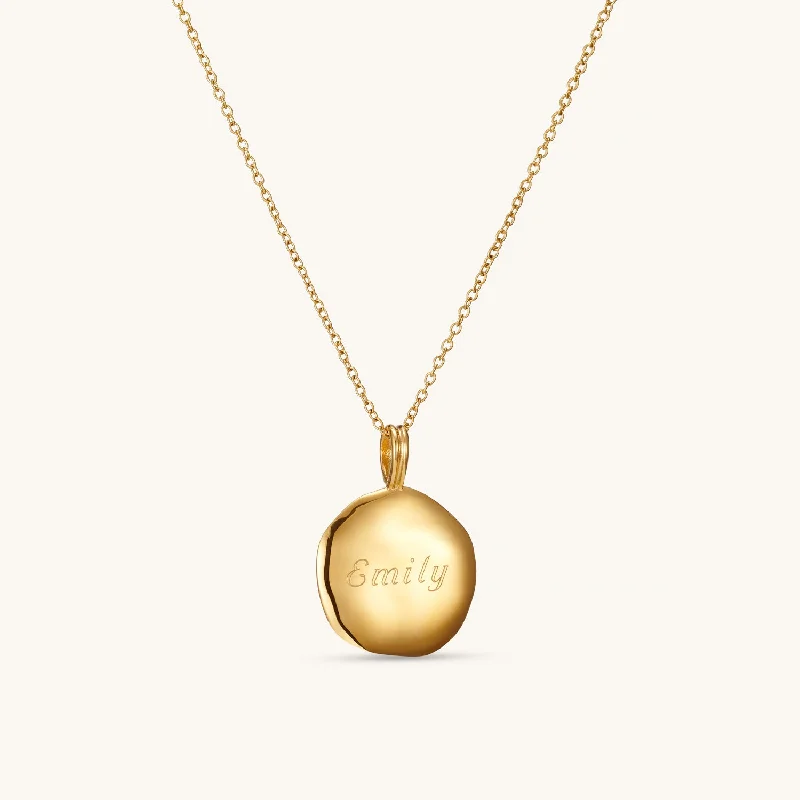 Maya Circle Pendant Necklace in Gold