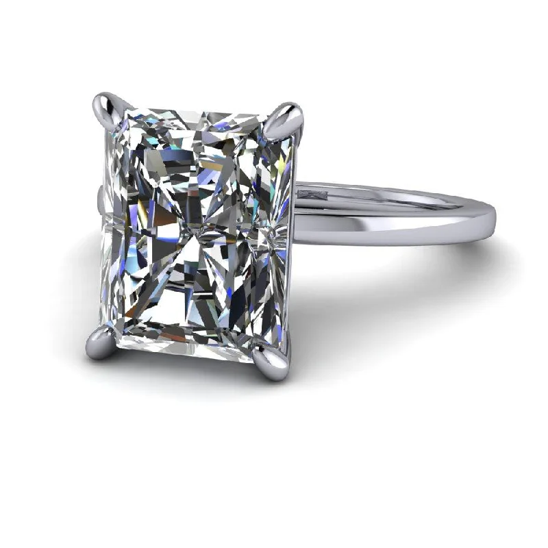 Izzy No. 1 Moissanite Ring