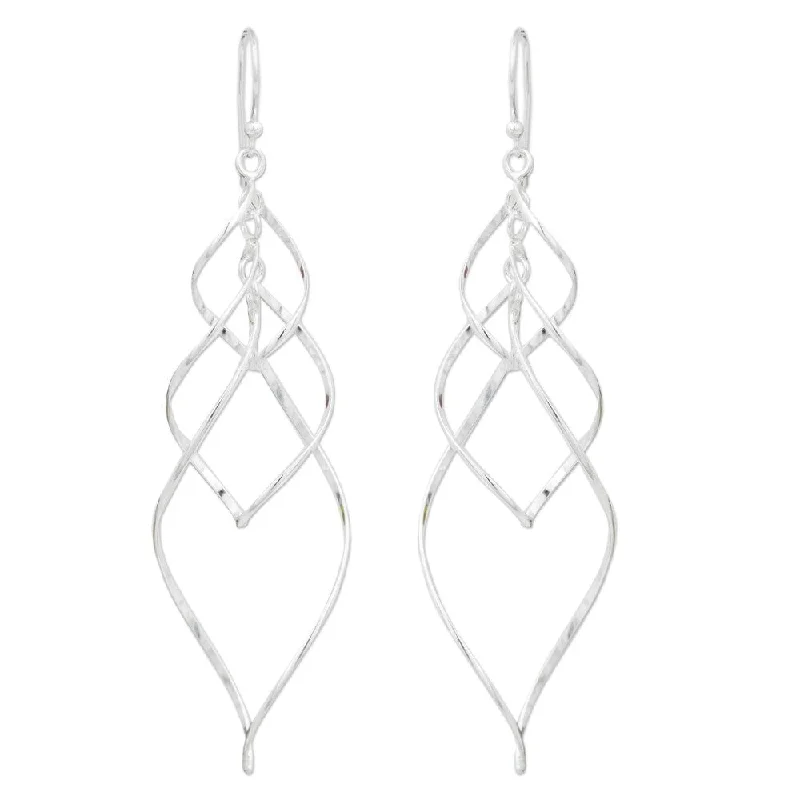 Handmade Sterling Silver Forever Linked Earrings (Thailand) - 2.8L*0.7W