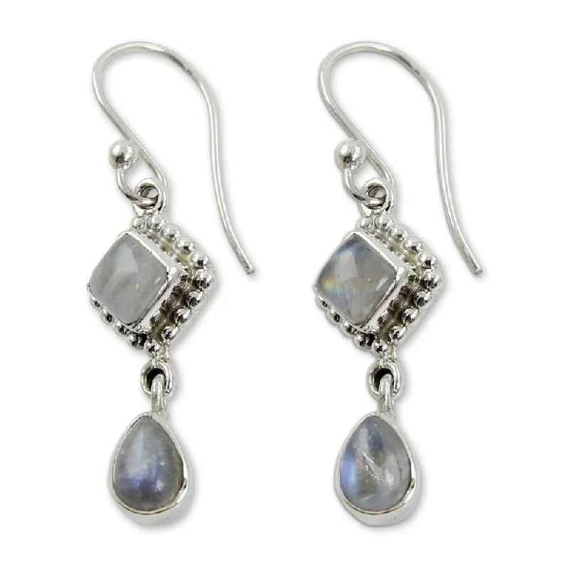 Handmade Sterling Silver 'Queen of Diamonds' Rainbow Moonstone Earrings (India)