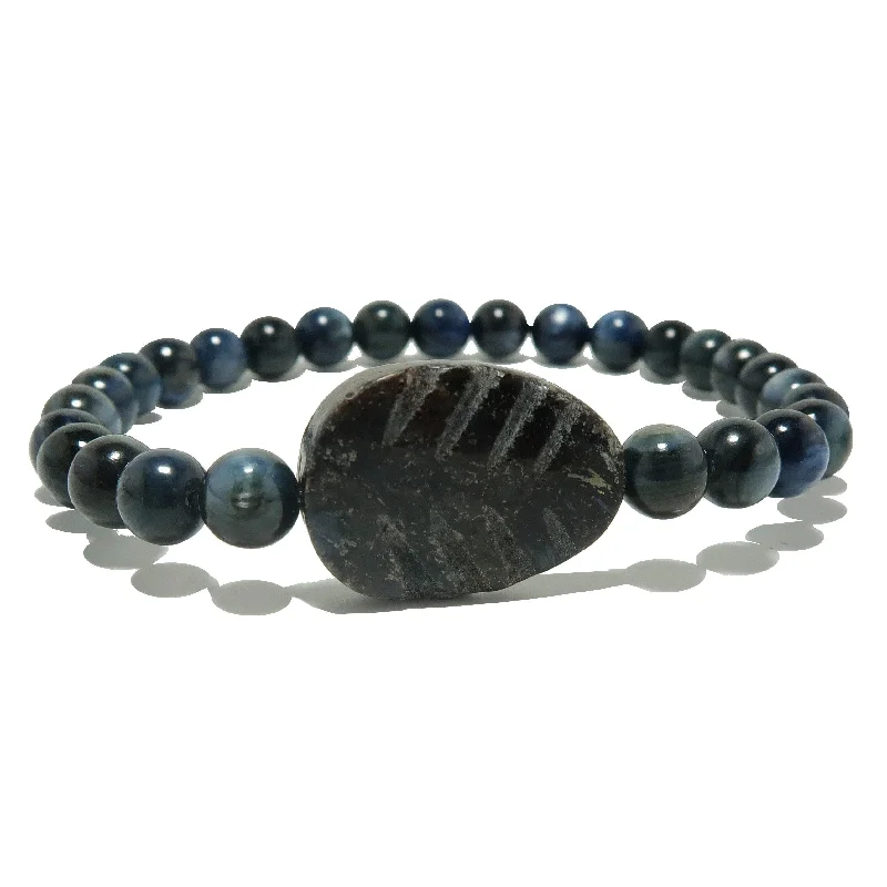 Arfvedsonite Bracelet Blue Kyanite Leaf